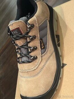 Pracovná bezpečnostná obuv