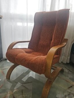 Štýlové kreslá z ohýbaného dreva – krásny doplnok interiéru