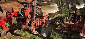 Pluh dvojak obracak hydraulicky