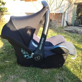 Maxi Cosy vajicko a izofix