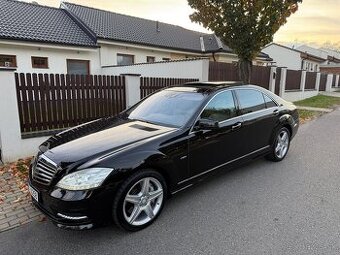 Mercedes-Benz W221, S500