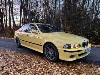 Bmw m5 Dakar Yellow