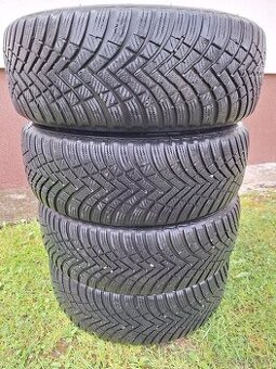 Jazdené zimné pneu Hankook 215/60 R16