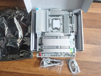 GIGABYTE Z890 AERO G Intel 1851 ATX, ZARUKA✅