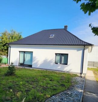 Na predaj 4 izbový RD s 894 m2 pozemkom v Or.Potôni