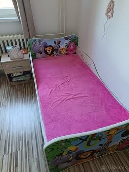 Posteľ