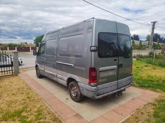 Predám Renault master 2.8 DTI na náhradné diely v celku