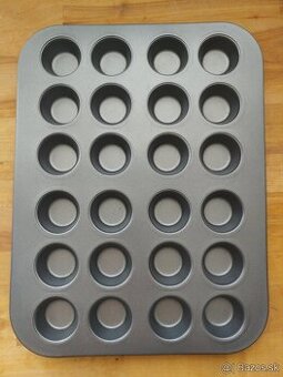 Neprilnava forma na male muffiny