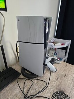 PS5 Slim Disková verzia