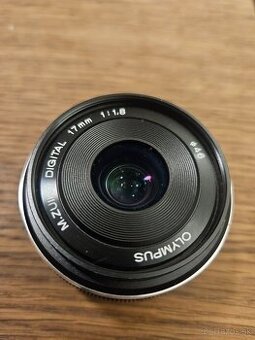 Olympus 17mm, 14-42mm, nikon 50mm