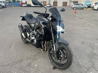 Kawasaki Z900 - 1
