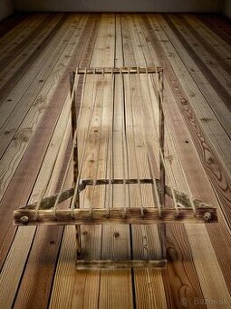 Eco-friendly drevený sušiak na bielizeň