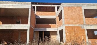 REALFINN EXKLUZÍVNE PREDAJ-administratívno - výrobné sídlo - 1