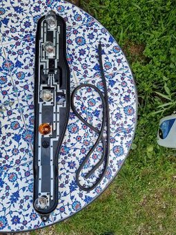 Fiat Doblo lišta svetla zadna