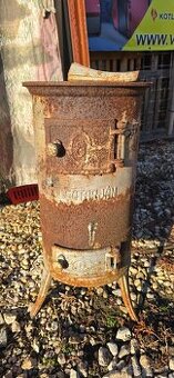 Liatinové kachle Salgotarján