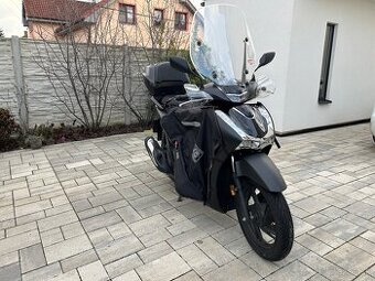 Honda SH125i 2023 - iba 8450km + Tucano Urbano a Plexi