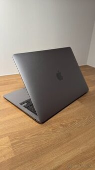 MacBook Air 13 M1 2020 Výborný stav