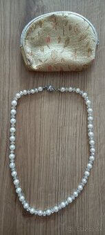 Perlový náhrdelník