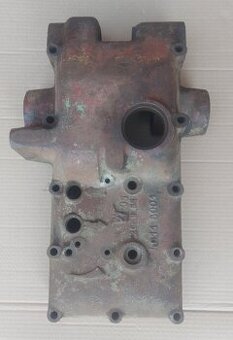 Obal hydrauliky na traktor Zetor