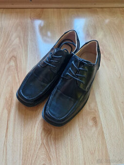 Spoločenské topánky - velkosť 32