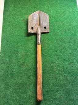Talianská vojenská lopatka ww2