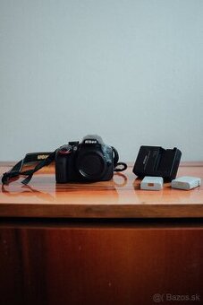 Nikon D3400 + dve baterky