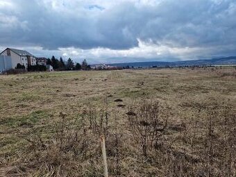 Na predaj investičný pozemok na stavbu rodinného domu