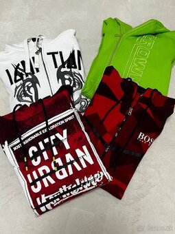 4 kusy spolu. 3 mikiny a 1 vesta