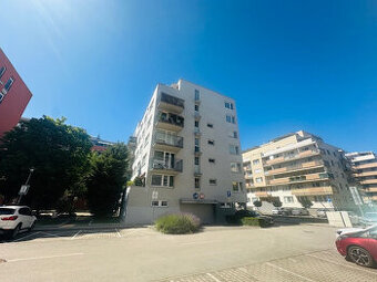 2 izbový byt s parkovaním v novostavbe pri Avione