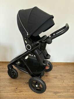 Stokke V6 + dve vaničky a konštrukcia Stokke Trailz