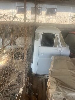 Kabína TATRA T148 - nepoužitá sivá