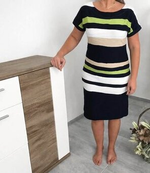 Pásikové spoločenské šaty, elastická veľkosť L