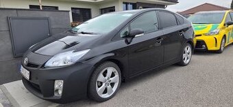 Toyota prius 1.8 B plus LPG