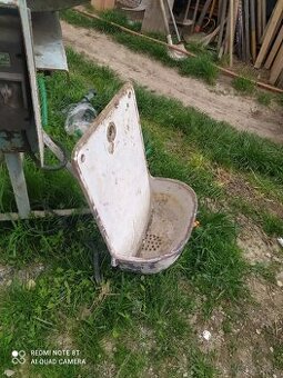 Železné umývadlo
