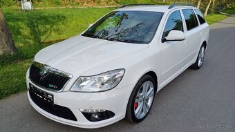 Škoda octavia combi RS.2.0TDI model2012dovoz top stav navi..