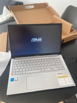 Asus Vivobook 15 (X1502)