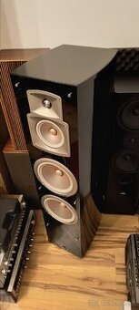 Yamaha ns-777
