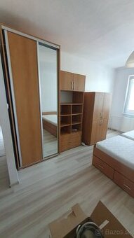 Nábytok / spálňový nábytok / roll door