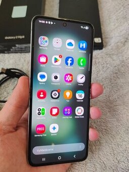 Samsung Galaxy Z Flip 5 512GB,8GB RAM