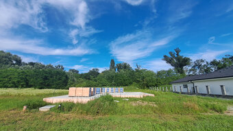 Stavebný pozemok 32 km od Ba v Maďarsku pri Mosonmagyaróvári