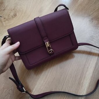 Crossbody kabelka bordová