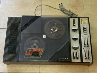 Kotúčový magnetofón TESLA B90 + 5x páska