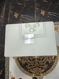 Konferenčný stolik