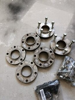 Rozširovacie podložky 5x120