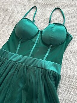 Spoločenské šaty veľkosť L.