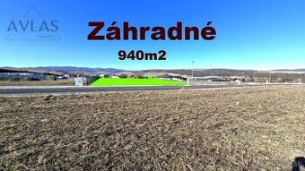 Slnečný rovinatý pozemok v obci Záhradné 940m2