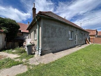 4 izbový rodinný dom za cenu bytu, Šurany