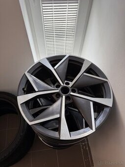 Škoda Enyaq disky - 1