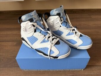 Nike Air Jordan 6 UNC