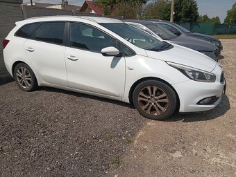 Kia ceed1,6crdi 81 kwrv 2012